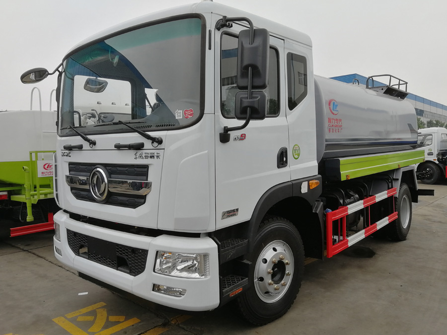 12立方东风D9洒水车